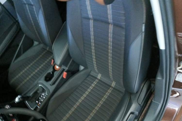 Used Volkswagen Lavida 2018 Hatchback 200TSI DSG Comfort Edition China V Standard Left Front Seat