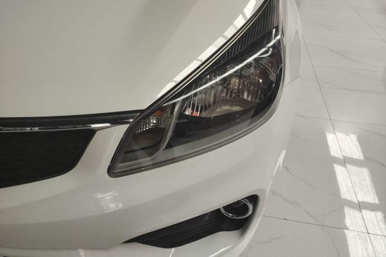 Used Kia K2 2017 Sedan 1.4L Manual Transmission GLS