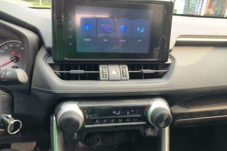 Used Toyota RAV4 2021 2.0L CVT Two-Wheel Drive Urban Edition
