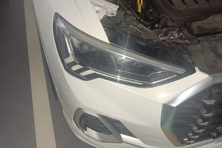 Used Audi Q3 2021 40 TFSI Fashion Dynamic Model Right Front Headlight