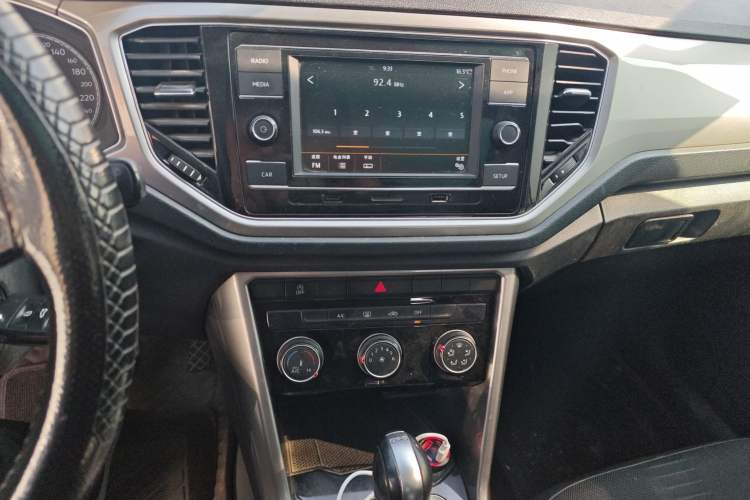 Used Volkswagen T-ROC 2018 230TSI DSG Two-Wheel Drive Advanced Version China V Standard