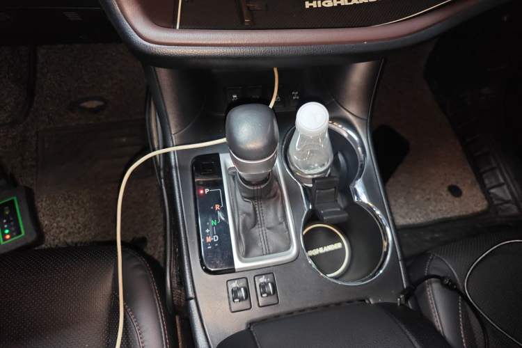 Used Toyota Highlander 2021 2.0T Four-Wheel Drive Prestige Version 7 Seats
