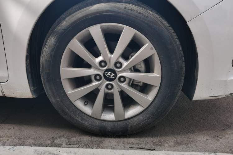 Used Hyundai Mistra 2014 1.8L Automatic Smart GLS
