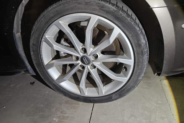 Used Audi A4L 2019 40 TFSI Fashion Edition China VI Emission Standard