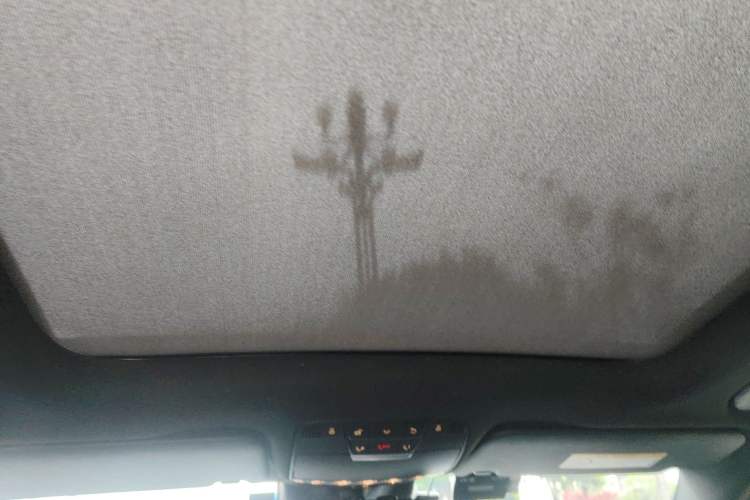 Used Mercedes-Benz GLC 2016 GLC 300 4MATIC Dynamic Model Headliner