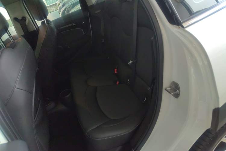 Used MINI 2023 Updated 1.5T COOPER Artist Five-Door Edition Left Rear Seat