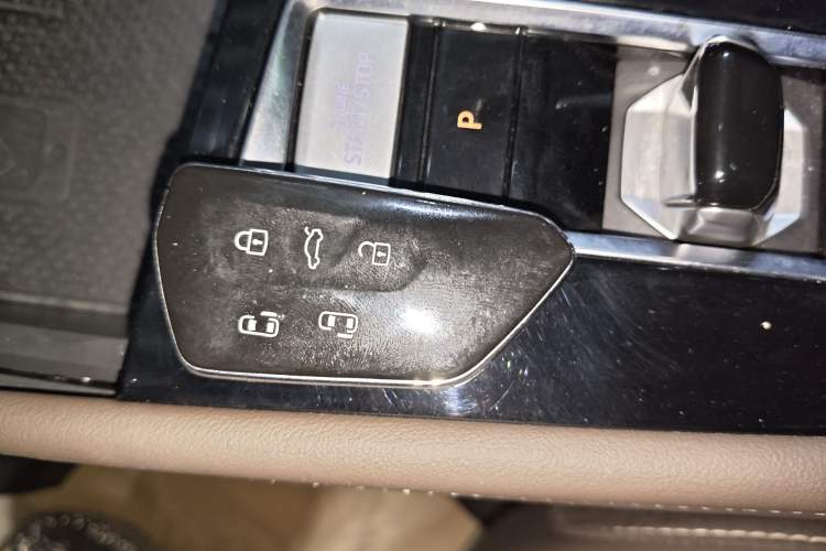 Used Volkswagen Viloran 2023 380TSI Prestige Edition Interior 1