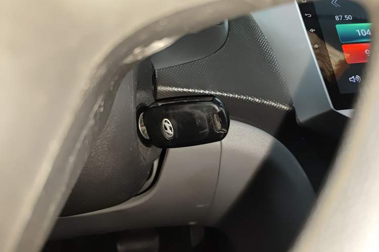 Used Hyundai Verna (older generation) 2014 1.4L Automatic Smart GLS
