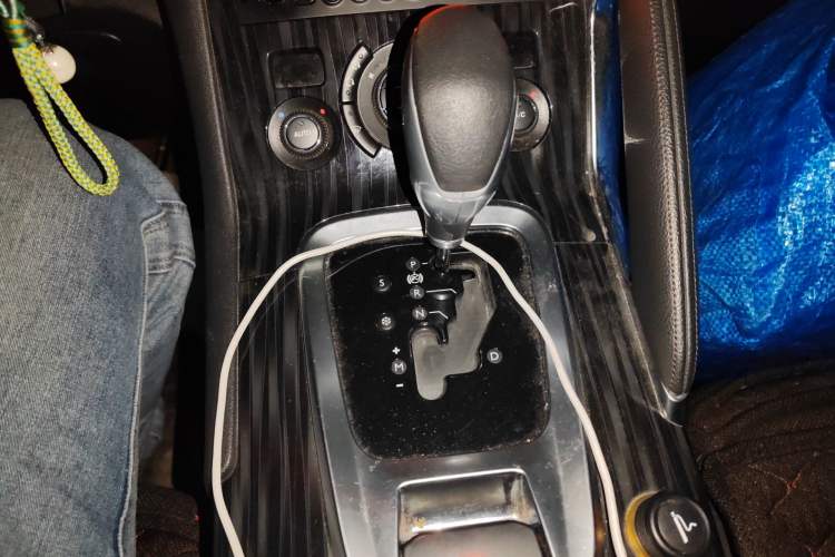 Used Peugeot 3008 2013 2.0L Automatic Trend Edition
