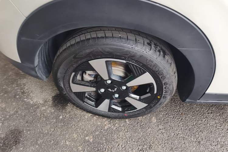 Used Wuling Bingo PLUS 2024 401 km Range 5-Seater Version
