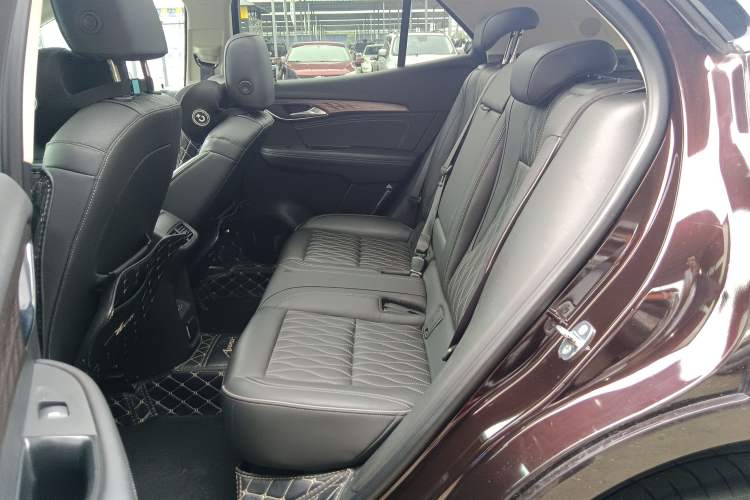 Used Buick Envision 2020 Encore S 652T All-Wheel-Drive Avenir Left Rear Seat