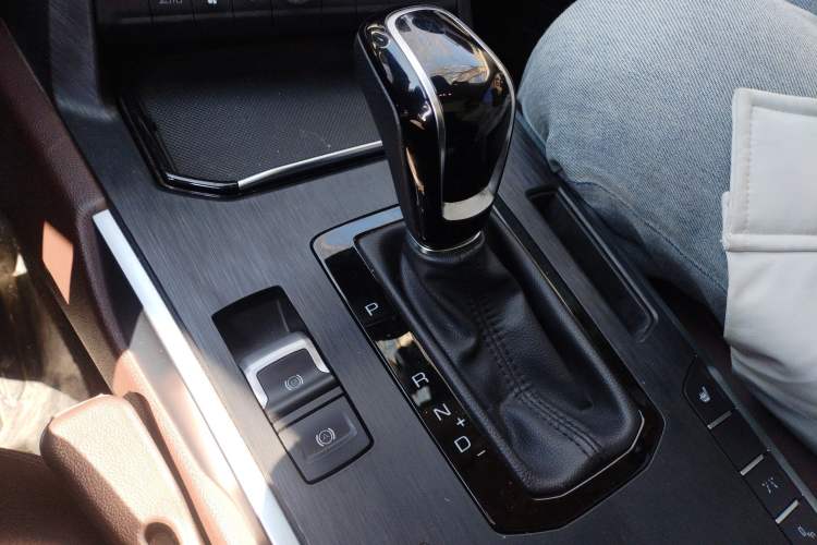 Used Wey VV7 2017 2.0T Flagship Model