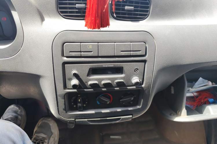 Used Wuling Zhiguang 2010 1.0L New Edition Practical Version with Extended Body L2Y