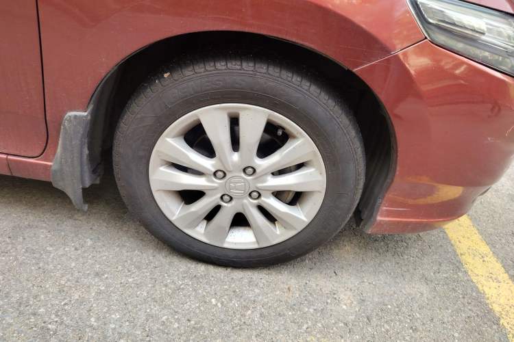 Used Honda City Classic 2012 1.5L Automatic Elite Edition Right Front Wheel Hub