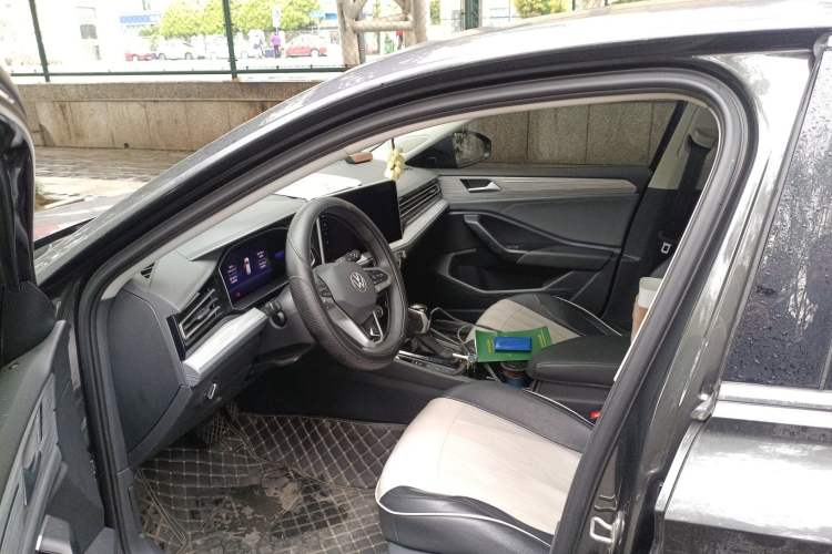 Used Volkswagen Sagitar 2023 300TSI DSG Excellence Edition
