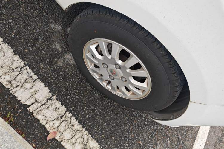 Used Wuling Rongguang V 2015 1.5L Standard Version
