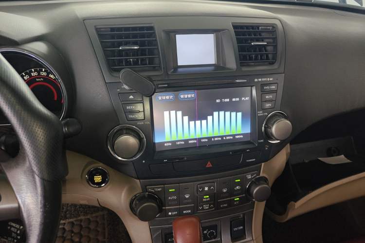 Used Toyota Highlander 2011 2.7L Two-Wheel Drive 7-Seater Luxury Navigation Edition