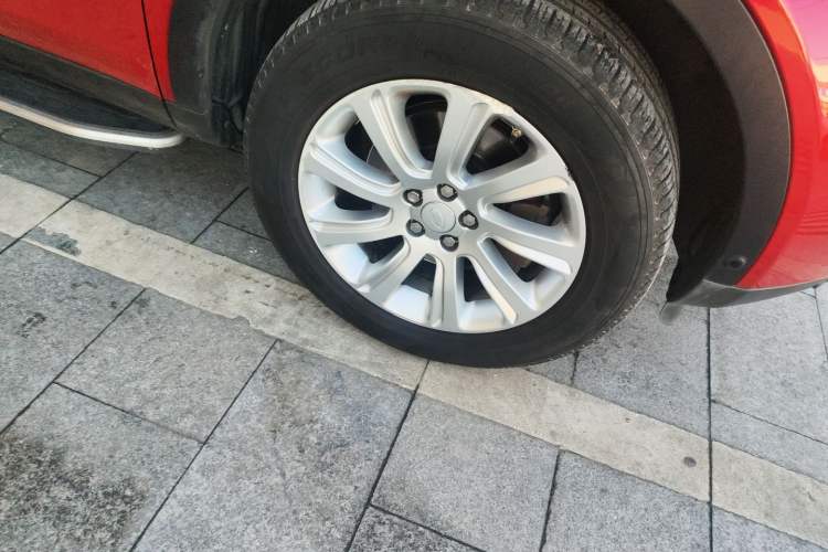 Used Land Rover Discovery Sport 2018 240 PS SE Version