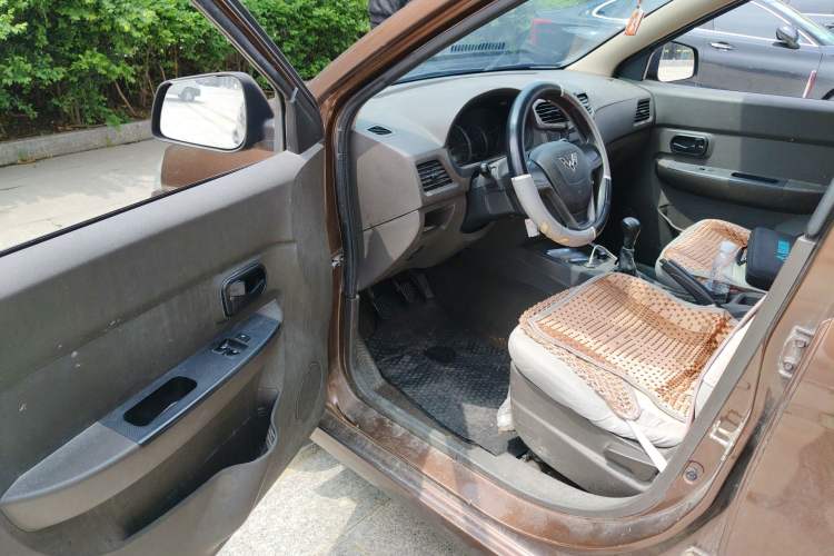 Used Wuling Hongguang 2018 1.5L Classic S Base Model Driver Seat