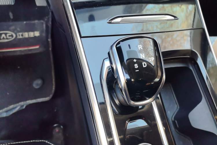 Used SOL X8 2021 300T DCT Comfort Edition 6 Seats
