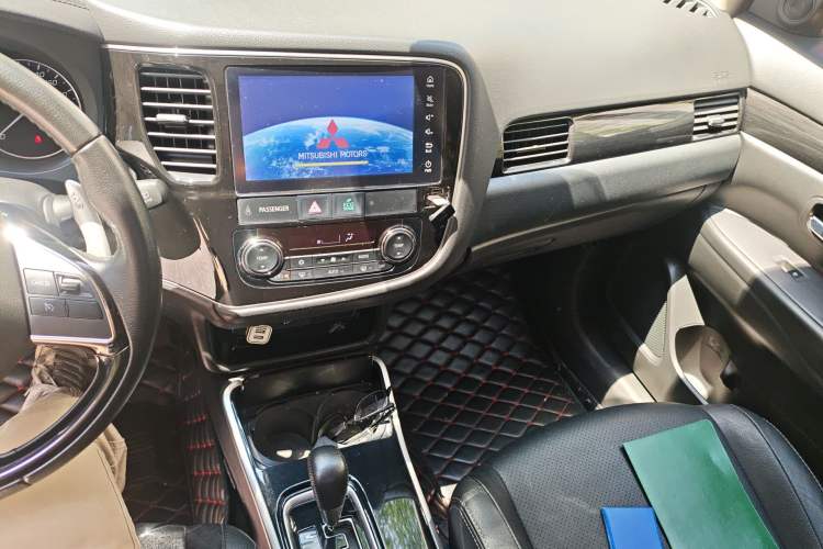 Used Mitsubishi Outlander 2018 2.4L 4x4 Elite Edition 5 Seats
