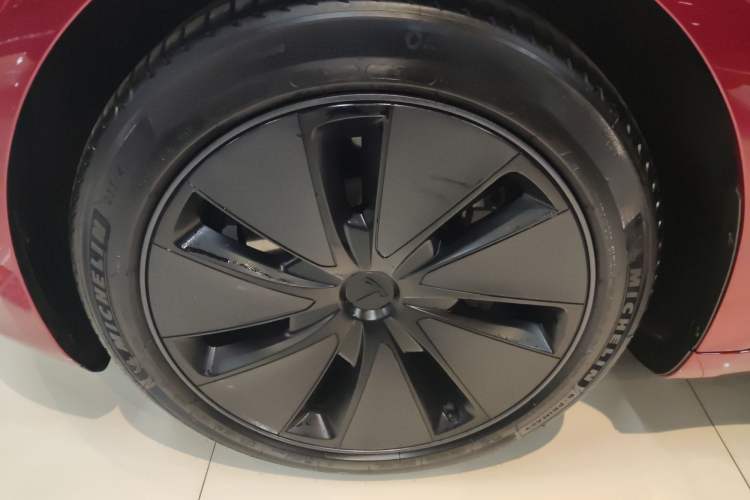 Used Tesla Model 3 2023 Rear-Wheel-Drive Version
