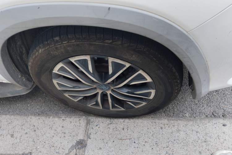 Used BYD Song New Energy 2017 Song DM 1.5TID All-Wheel Drive Luxury Model