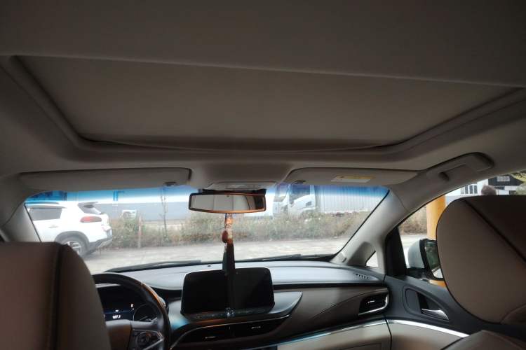 Used Buick GL8 2021 Land Cruiser Executive Class 652T Luxury Model