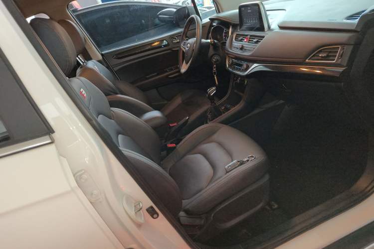 Used JAC Group Refine S3 2017 1.5L Manual Luxury Smart Model Right Front Seat