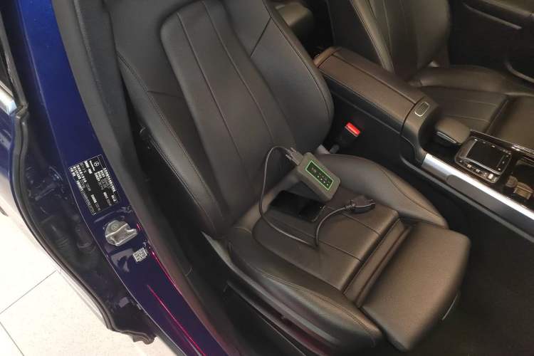 Used Mercedes-Benz GLB 2021 GLB 200 Fashion Model Right Front Seat