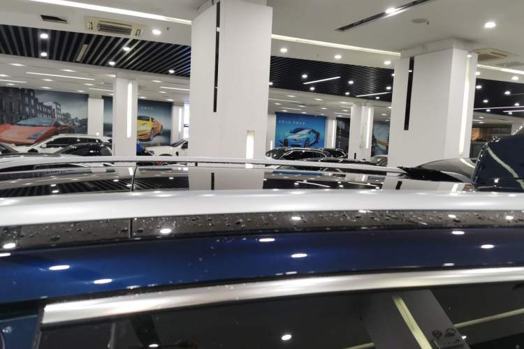 Used Hyptec HL 2025 700 Ultra Six-Seater All-Wheel-Drive LiDAR Version
