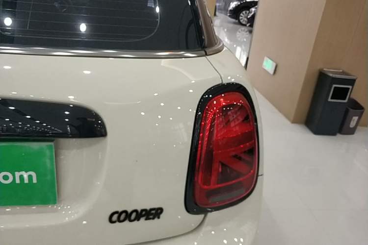 Used MINI 2023 1.5T COOPER Artist Five-Door Edition