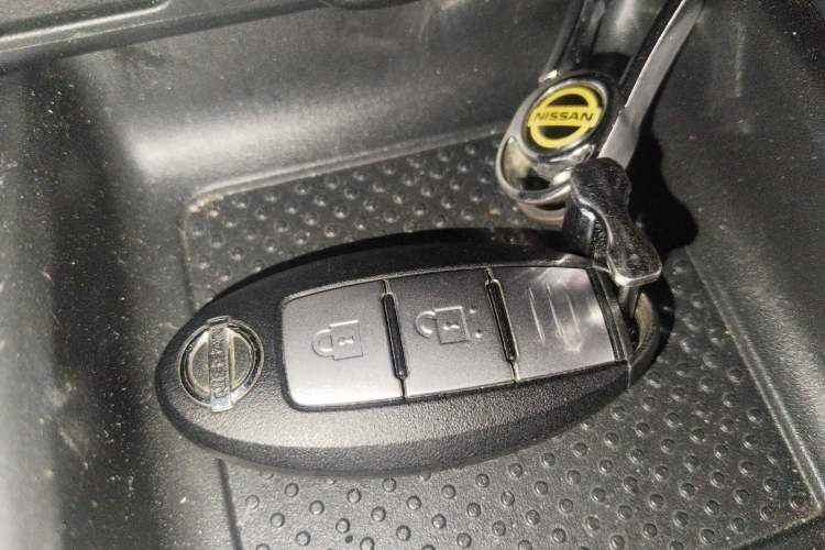 Used Nissan X-Trail 2019 2.0L CVT Smart Connect Comfort Edition 2WD