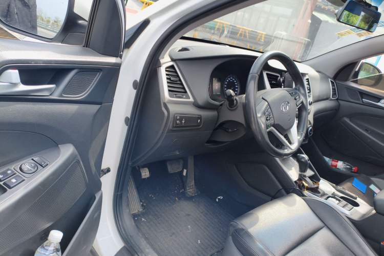 Used Hyundai Tucson 2018 1.6T Dual-Clutch Two-Wheel Drive 15th Anniversary Special Edition Driver Seat