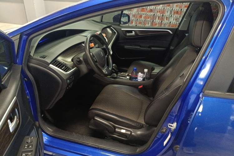 Used Honda Jade 2017 1.8L automatic Comfort version 5 seats