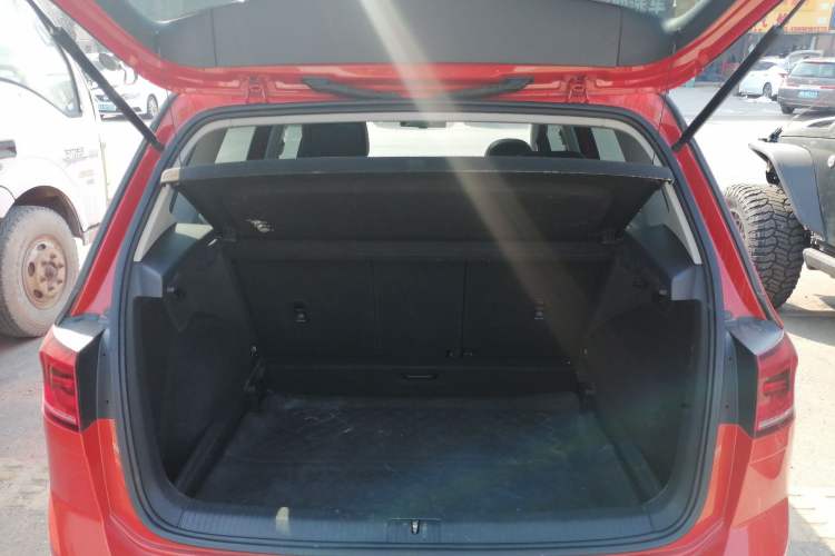 Used Volkswagen Golf Sportsvan 2016 280TSI Automatic Flagship Model Trunk