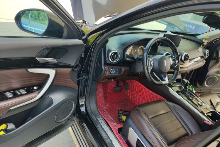 Used Wey VV7 2017 2.0T Ultra-Luxury Version Driver Seat