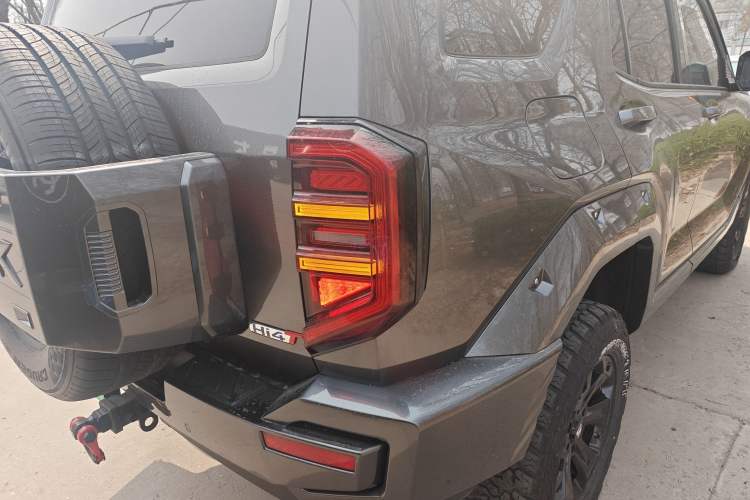 Used Tank 400 New Energy 2024 Hi4-T Off-Road Edition Right Rear Taillight