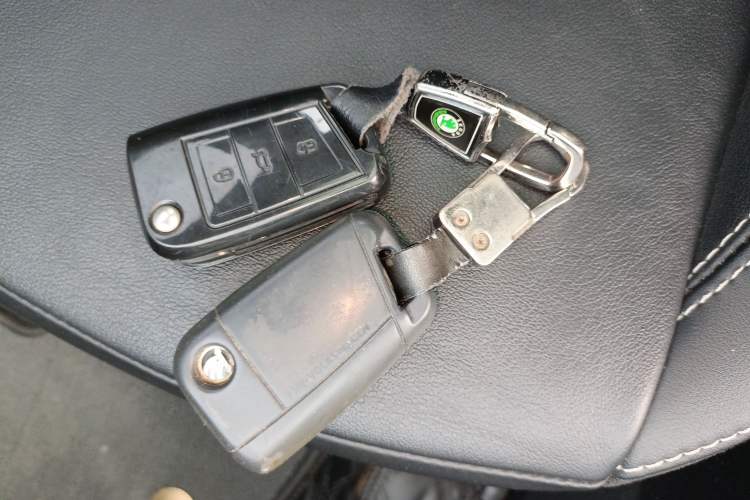 Used Skoda Octavia 2017 1.6L Automatic Smart Drive Edition Vehicle Key