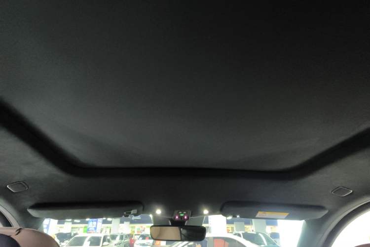 Used Nio ES6 2023 75 kWh Headliner