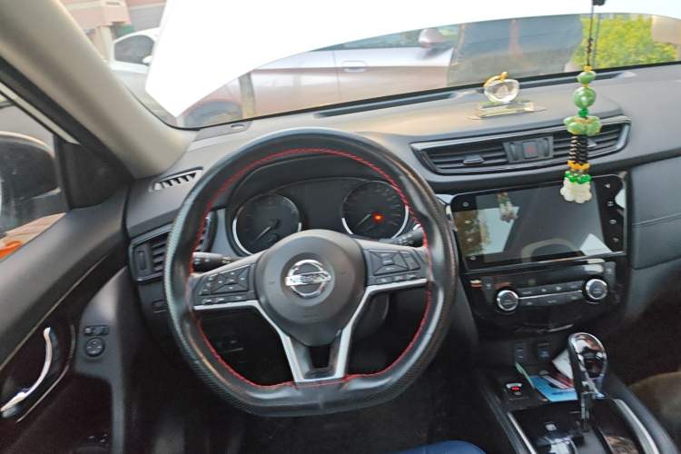 Used Nissan X-Trail 2019 2.0L CVT Smart Connect Comfort Edition 2WD
