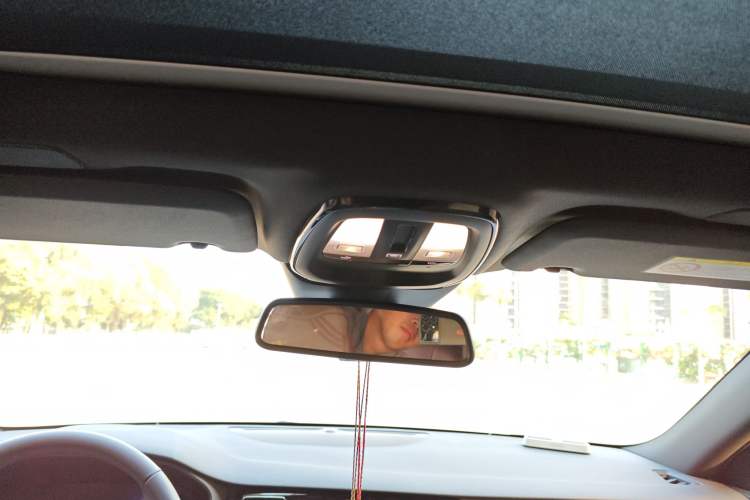 Used Volvo S60 2025 B4 Zhiyi Luxury Edition Headliner