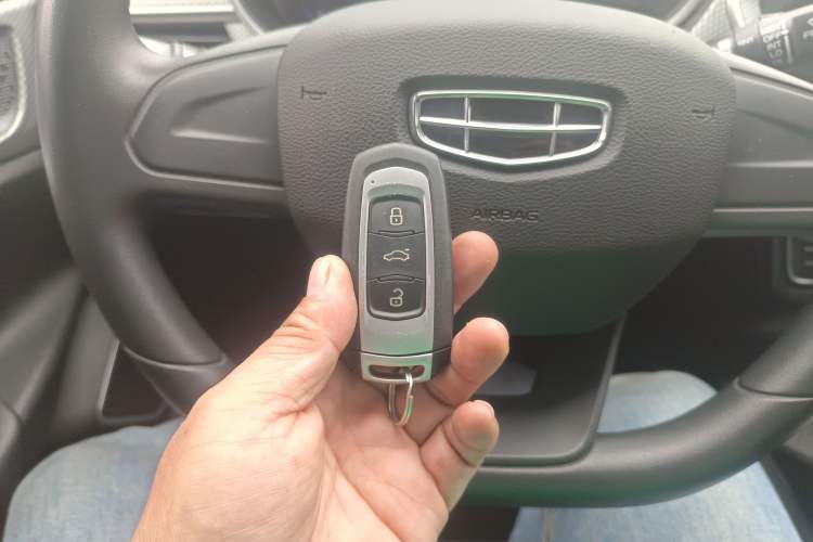 Used Geely Auto Emgrand New Energy 2022 EV Pro Ride-Hailing Version Lithium Iron Phosphate Interior 1