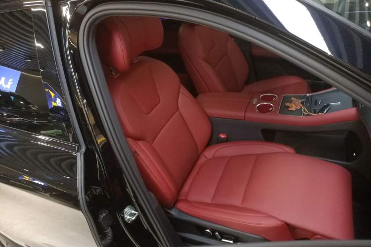 Used Hima AITO M5 2025 Extended-Range Ultra All-Wheel-Drive Version