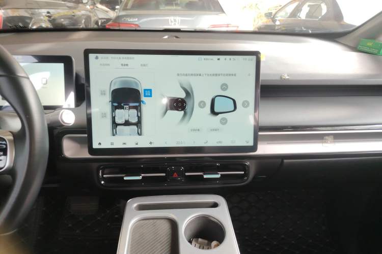 Used AION Y 2022 Plus 70 Tech Edition