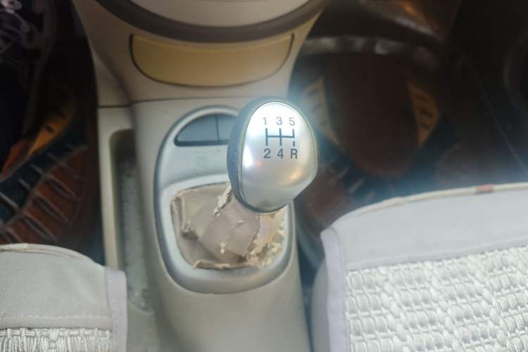 Used JAC Group Refine M2 2011 1.8L MT Zunyi Model 5-Seater
