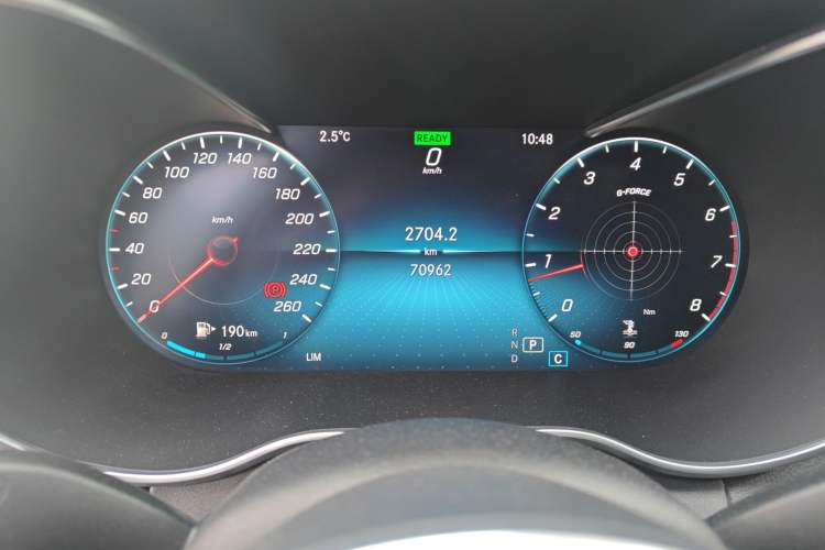 Used Mercedes-Benz C-Class 2019 Updated C 260 L Odometer Close Up