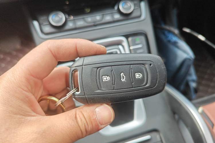 Used Geely Auto Emgrand X7 Sport 2021 Million Edition 1.8TD DCT Two-Wheel Drive Luxury Model
