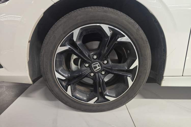 Used Honda Civic 2022 240TURBO CVT Dynamic Edition Left Front Wheel Hub