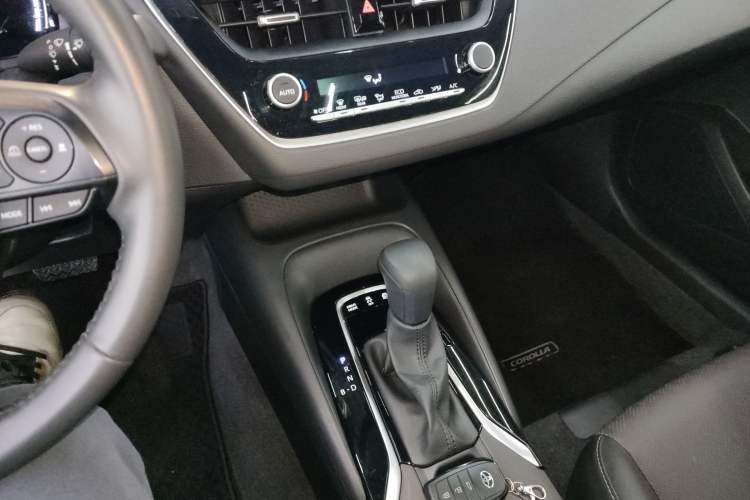 Used Toyota Corolla 2024 1.8L Smart Electric Hybrid Dual-Engine Elite Edition